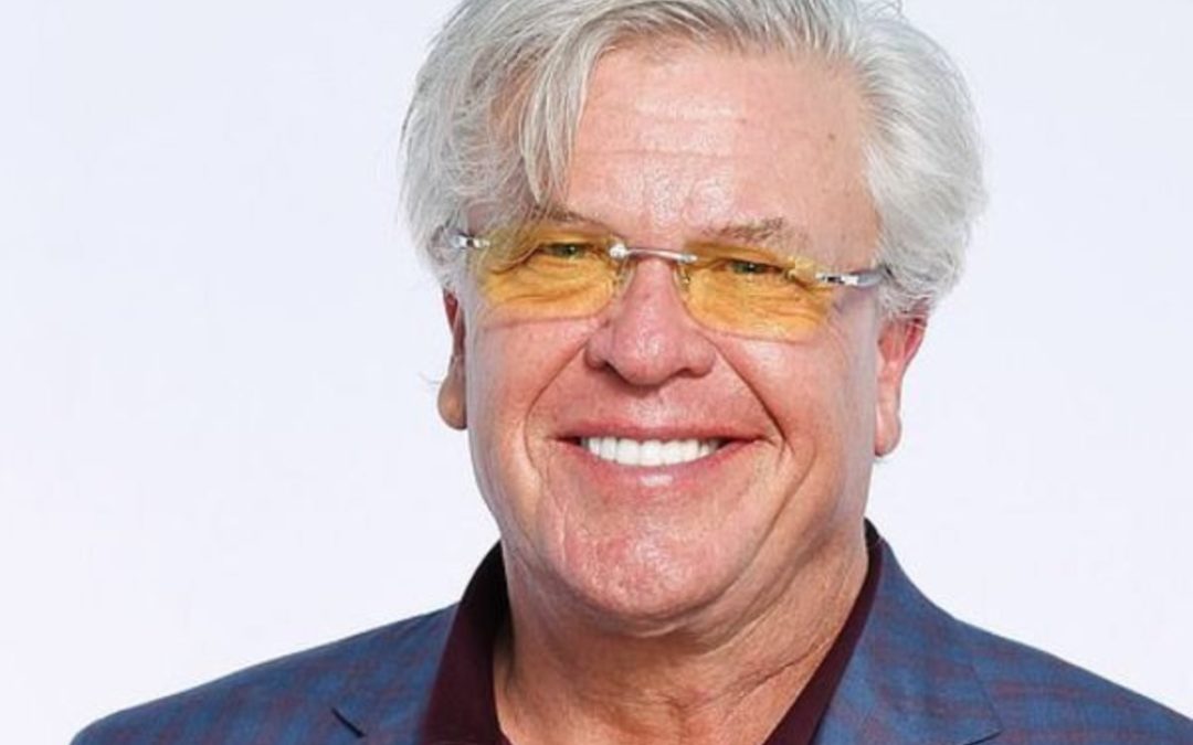 Ron White: “I’m between 6’1 & 6’6 depending on which convenience store I’m leaving”